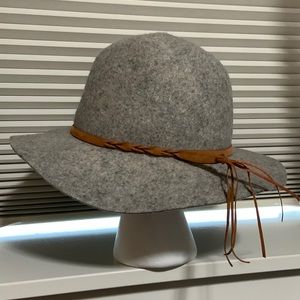 Gray hat